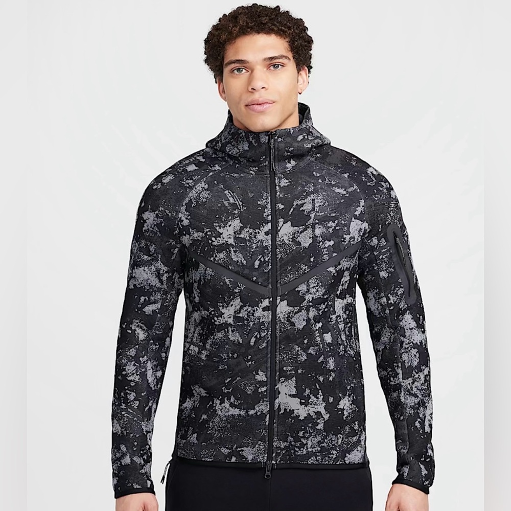 Nike Tech Windrunner Men's Fleece Full-Zip Hoodie - HV5055-060 - Size L - NWT - Picture 1 of 10